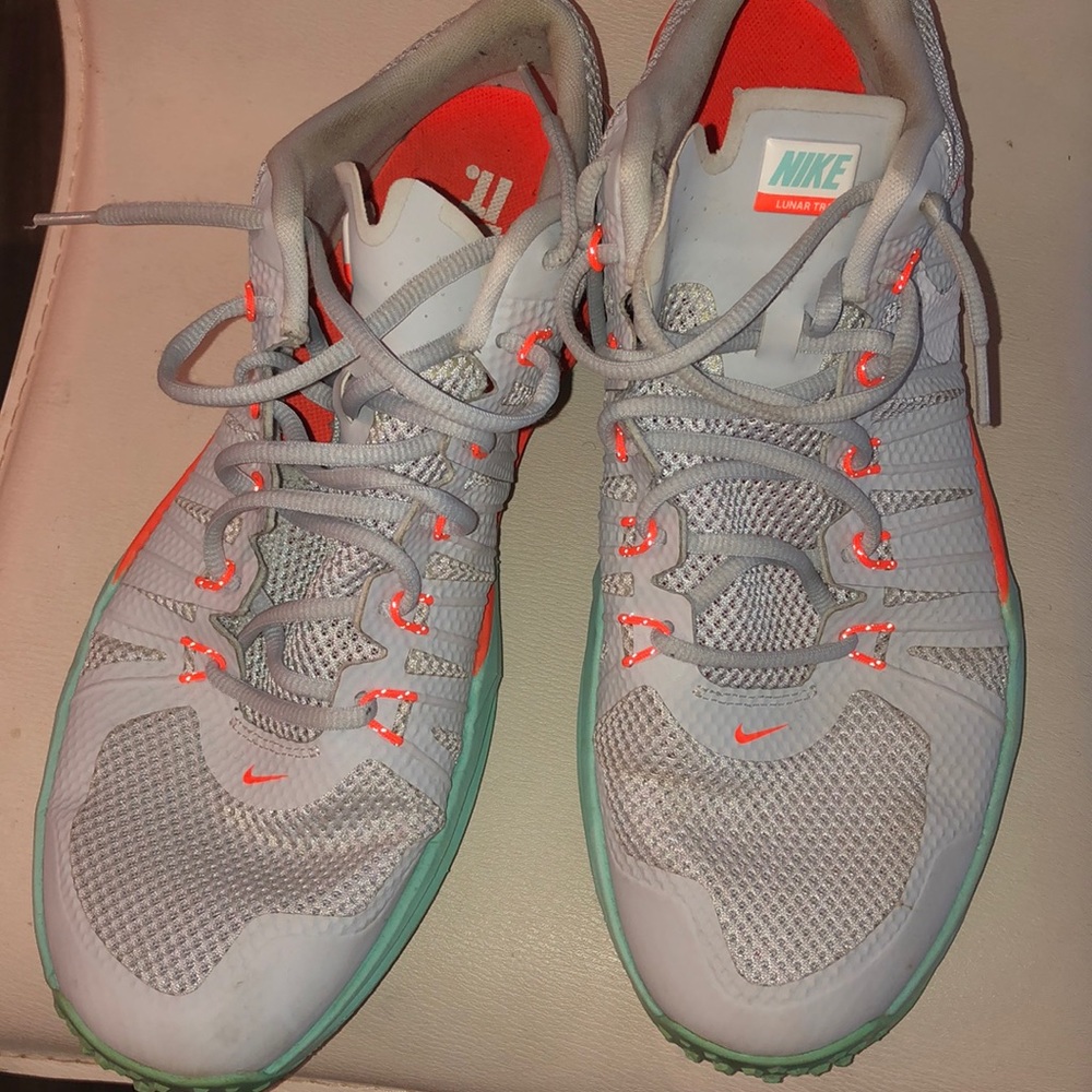 Men’s Nike Tennis Shoes